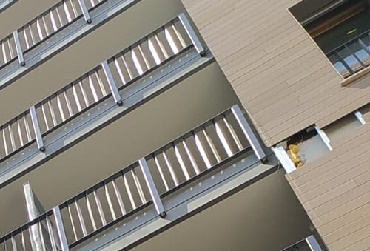 Carpenteria Eurotest - progettiamo e posiamo in opera barriere e ringhiere per balconi in condomini, appartamenti, ville e uffici. Operiamo in tutta la Lombardia: Milano, Bergamo, Brescia, Como, Cremona, Lecco, Lodi, Mantova, Monza e Brianza